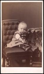 Portrett av ukjent barn, trolig et av Christensen-barna.