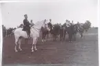 Livregementets husarer. Husarlägret på Sanna hed. Generalmönstring 1897.Landshövding F. Bergström på 