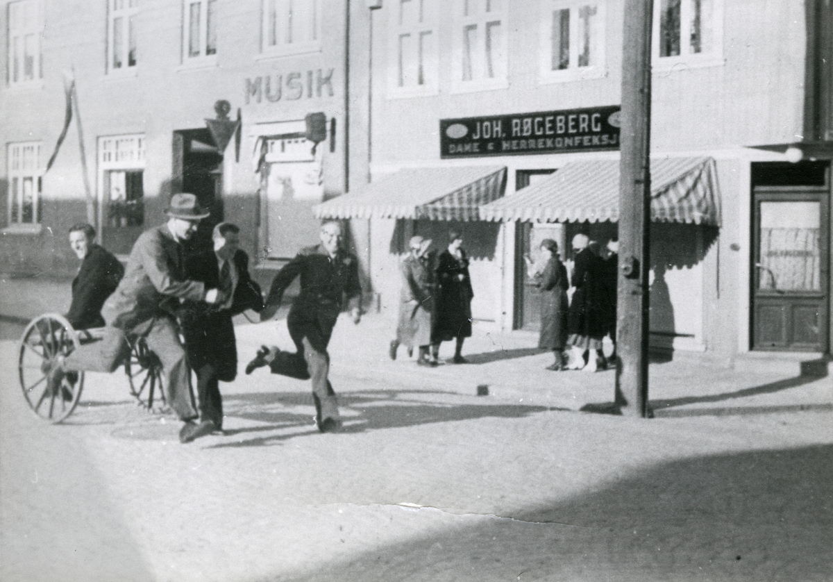 Kongsberg skiers having fun in the town of Kongsberg