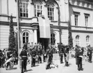 Jubileum 50 års, A 6. Högtidstal från rådhusets balkong.