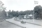 Bilden tagen från Falkensbergshemmets vind. Till hemmet hörde då ett större jordbruk.