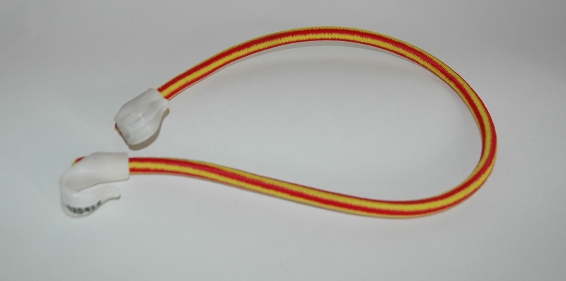 Crescent-cykel med racerstyre från Monark-Crescent AB i Varberg a) Orangefärgad 12-växlad damcykel med racerstyre/bockstyre. Däcken är ej original. Märkning: "306 Fashionline" Sadel: "Selle Royal".
b) Sadelskydd i skinn, 25x13 cm. c) Sadelskydd i orangefärgad plast, 24x13 cm. d) Röd/gul packrem med vita plasthakar, längd 52 cm. e) Ventil, metall, längd 2,5 cm.
f) Glasögon med vita skalmar och orangefärgade bågar, 50x130 mm, 1980-tal.