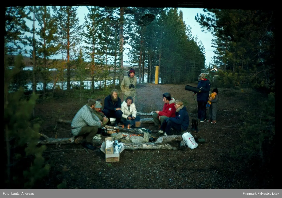 Pasvik i 1980. NOF-medlemmer på fugletittertur i Pasvikdalen.