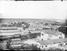 Vy över bebyggelse i Östhammar, Uppland 1890