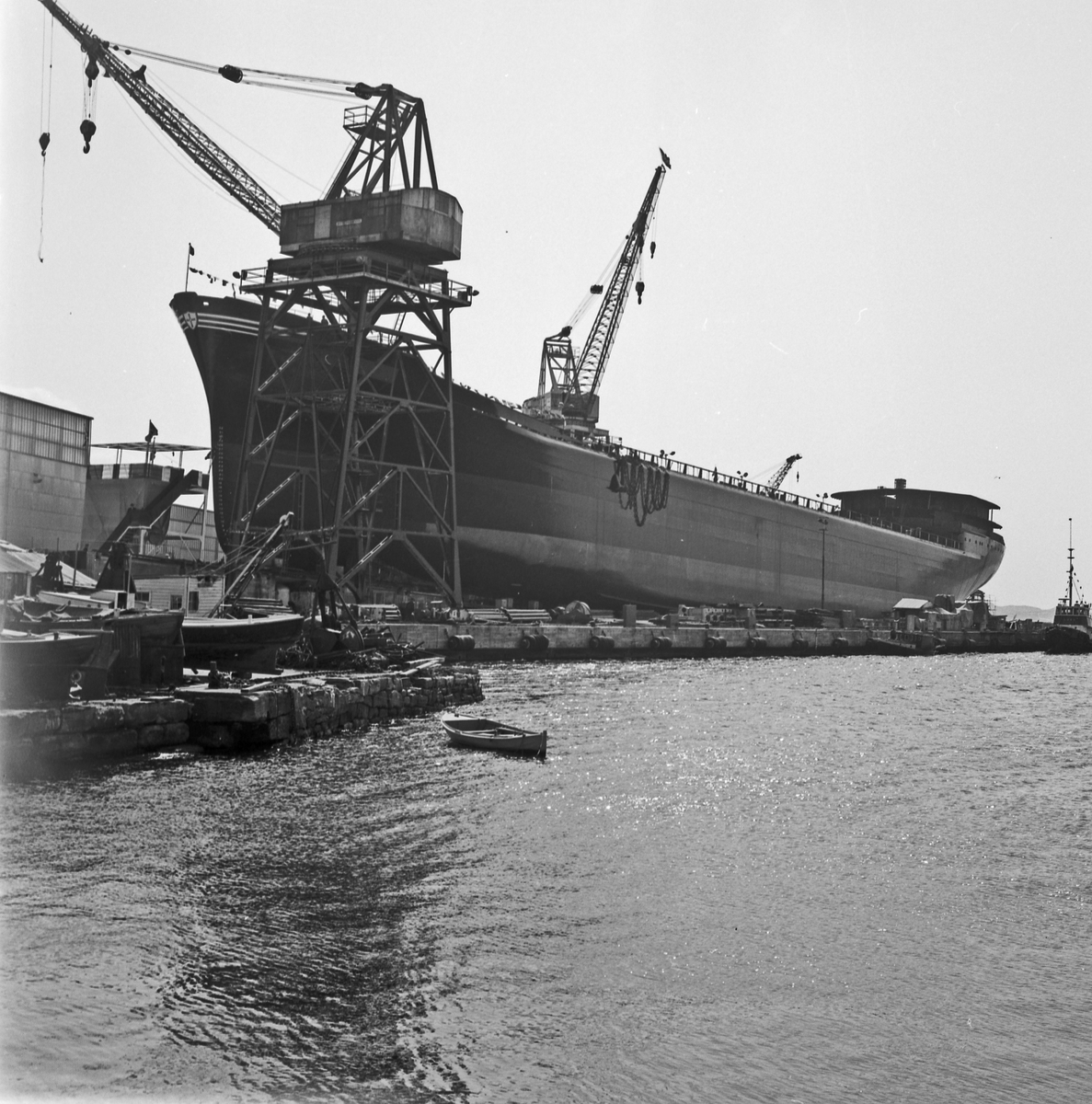 Stabelavløping, dåp M/S "Bris" - bestiller H.M.V.