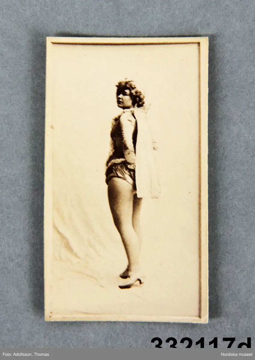 Skådespelerskor bland annat ur Actors and Actresses series, Duke Sons & Co.