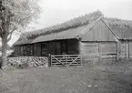 Sörgården i Skogsby, ladugården från söder.