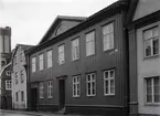 Synagogan var fram till 1930 inrymd i Kv Krögaren 3, Södra Långgatan 48. Den låg i övervåningen, den reveterade byggnaden med gaveln mot gatan. Numera är byggnaden bostadshus. Inventarierna skänktes av den judiska församlingen till en synagoga på Västbanken, men vissa föremål överläts till Kalmar läns museum.