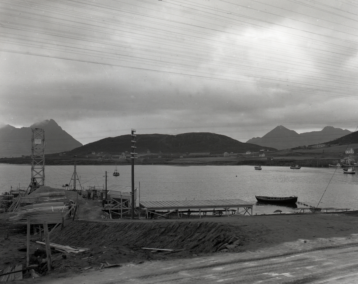 Bygging av Myre Fryseri i Øksnes ca. 1953