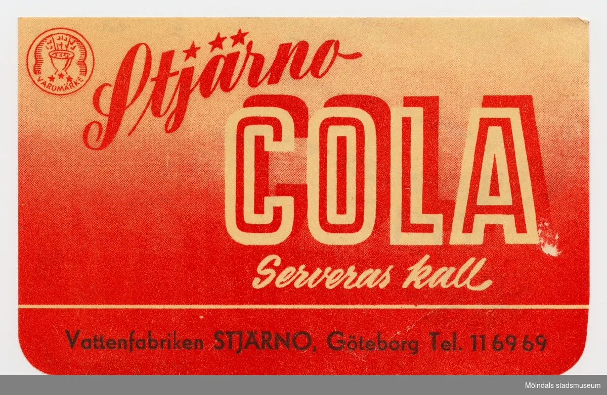 Etikett med texten Stjärno Cola
Serveras kall
Vattenfabriken Stjärno, Göteborg tel. 116969

Ingår i samling av 14 etiketter från Vattenfabriken Stjärno.