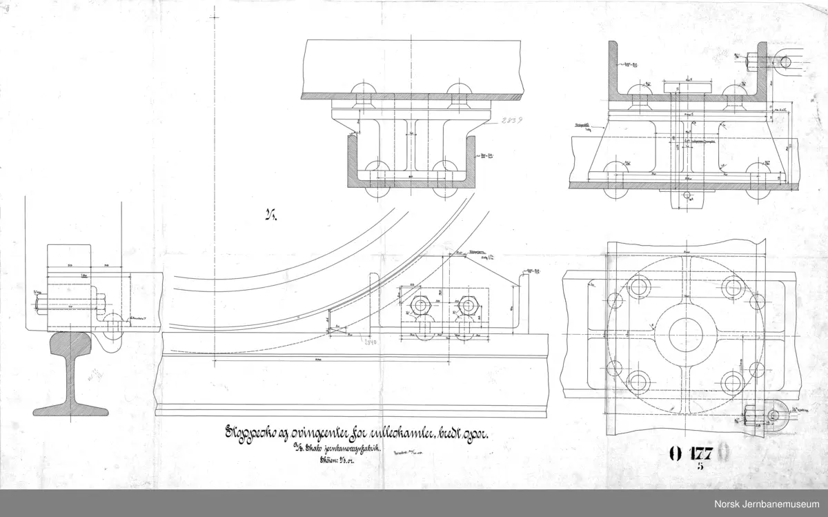 Rulleskammel for transport av smalsporete vogner på bredt spor (tegn. forandret 02.11.1909)

O177-1 Hovedtegning
O177-2 Akselboks
O177-3 Kobling med lås
O177-4 Hjulklemmneskrue
O177-5 Stoppesko og svingcenter
O177-6 Hjulsats