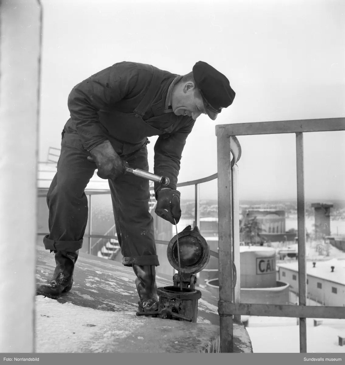 Shell, arbete vid oljehamnen Vindskärsvarv.