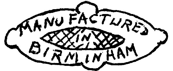 Cykel av stålrör. Diamond-ram. Spiralfjädrad lädersadel med pressat märke, text: "MANUFACTURED IN BIRMINHAM" (se bild). Styrhandtag av mönstrad celluloid. Ringklocka. På styret handtag till bakre fälgbroms. Lykthållare. Stänkskärmar av plåt. Stålfälgar, förnicklade med svart mittrand, kantad av röda linjer. Suspensionsekrar, svartmålade. Sammansatt vev. Frihjulsnav utan broms. Kedjeskydd av lättmetall, genombrutet med mönster: "Hermes". Styre, bromsinrättning, gaffelkrona och vevparti förkromade. I övrigt svart med rektanglar av röda linjer på skärmar och gaffelsidor. På styrrörets framsida en springande, fackelbärande mansgestal, runt vilken läses HERMES. Där ovan stiliserande örnvingar krönta av riksäpple. Nedanför sköld med text: "A.B. NYMANS VERKSTÄDER, UPSALA".