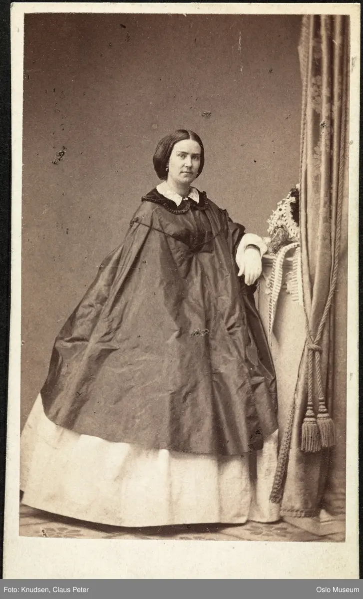 portrett, kvinne, skuespillerinne, stående helfigur