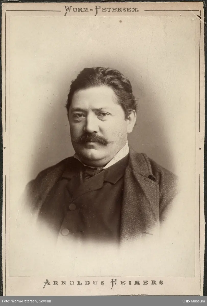 portrett, mann, skuespiller, vignettert brystbilde