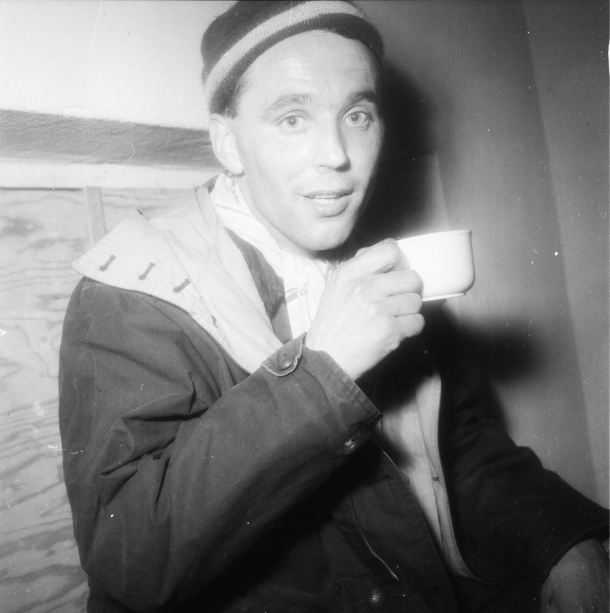 Vardens arkiv. "15 km langrenn v/Skidar"  13.03.1954
