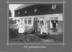 På gödselstacken, Blå Stjärnans första kurs i allmän djurvård 1917.