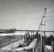 Arbete vid Grankullaviks hamn 8/4 1963.