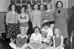 Svømmestevne på Singsaker skole, 5.april 1952