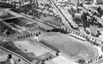 Flygfoto över Eyravallen och Idrottshuset, Örebro.
Bilden tagen för vykort.