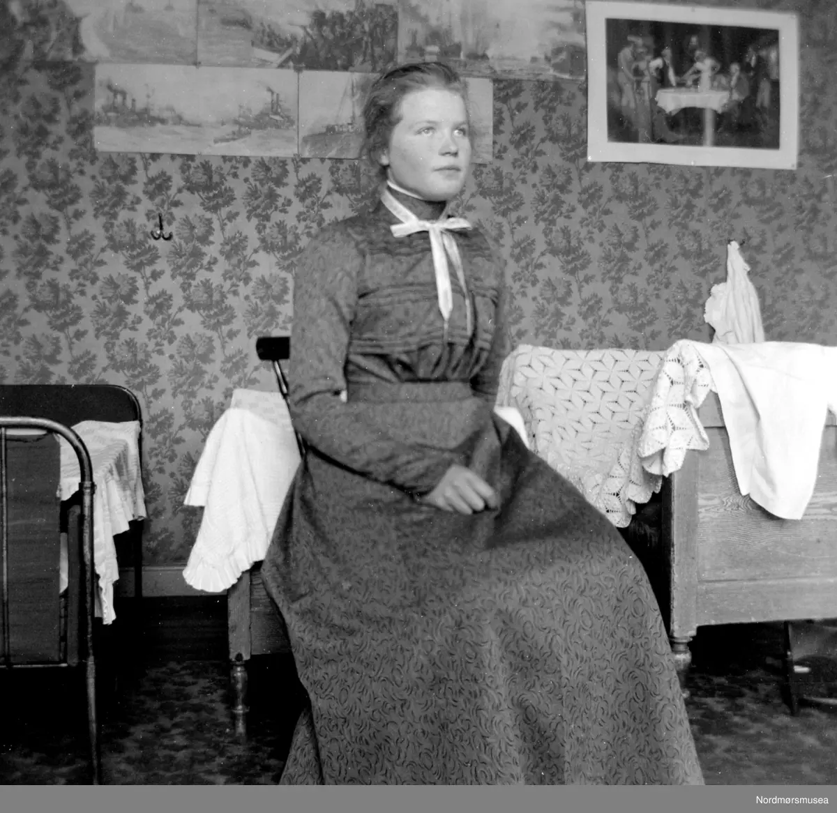 Tekst mangler. Vet du noe om motivet, tid, sted, navn på personer etc., så ta gjerne kotakt! Fra Nordmøre Museum sin fotosamling
