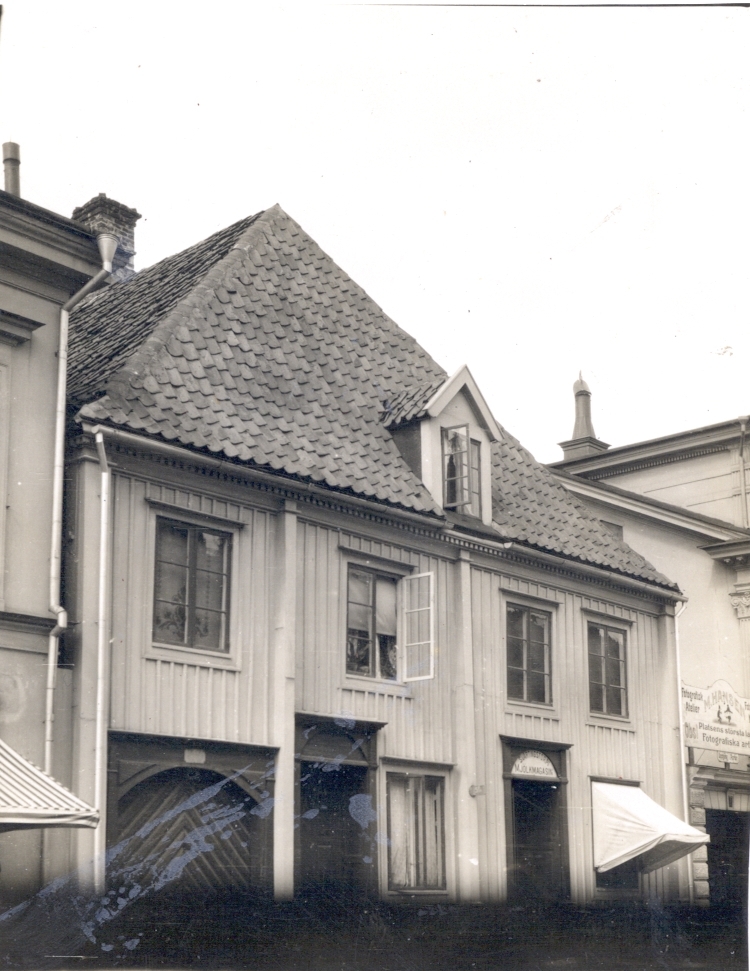 Svartingstorpsboden på Södra långgatan 29 i Kalmar. Byggt 1784.
