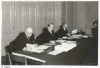 Riksdagsman Jonsson, Läckeby, landshövding Ruben Wagnsson, Kalmar och ombudsman Einar Sjöberg, Kalmar. 1940-talet.