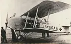 Flyget i karlsborg innan F6. Den första flygambulansen , typ Breguet, inköpt från Frankrike 1923 av Röda Korset med bidrag av stadsmedel för sjuktransporter i övre Norrland. Flygplanet stationerades vid Ing 3 detachement i Boden 1924-1926. Besättning: Förare sergeant C.F. Cornelius och mekaniker korpral K. Gunnerfeldt