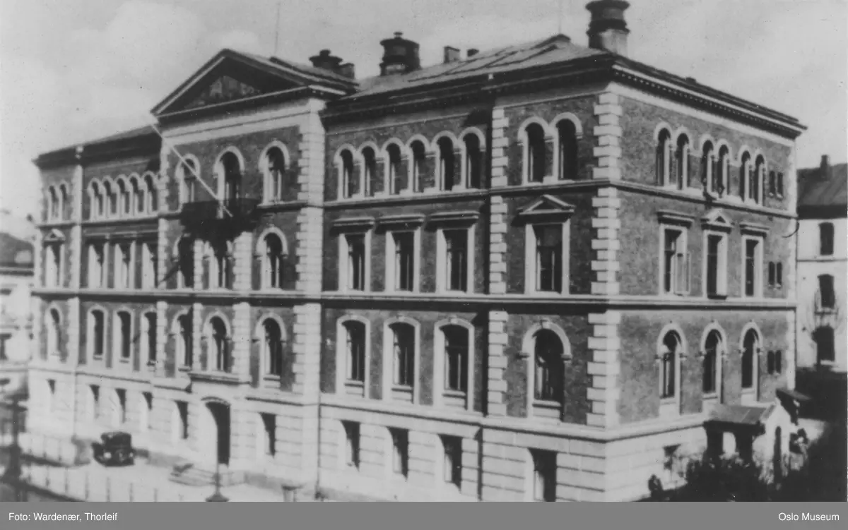 Oslo tekniske skole, skolebygning