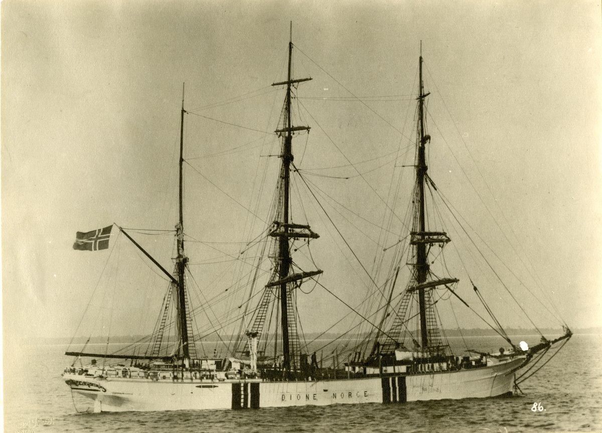 Bark 'Dione' (b.1881, Porsgrunn) med nøytralitetsmerke