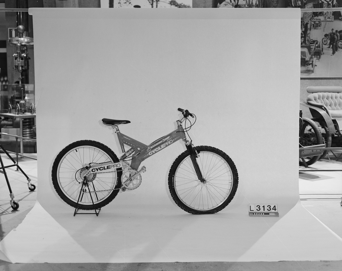 Mountain Bike by Cyclepro