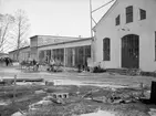 Bilfirman Philipsson AB bygger om-och-till sina lokaler vid Tormestad. Bilden från 1944.