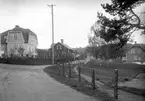 Bild tagen på okänd plats runt år 1930. Om du vet något om fotot gå gärna in och kommentera.