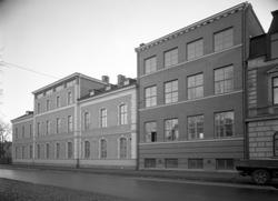 Södra skolan, senare Tingvallaskolan, med tillbyggnad. Skola