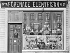 Företag i elbranschen med lokal på Järnvägsgatan 7. Bilden tagen i slutet av 1920-talet.