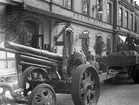 Boforskanon parkerad utanför Statt 1934.