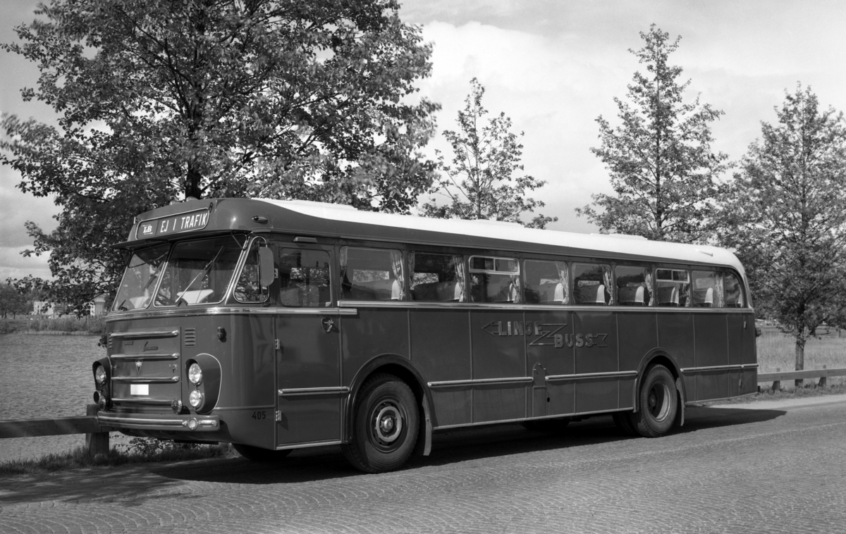 Buss, AEC, från Höglunds Karosseri i Säffle.