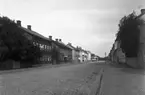 Drottninggatan österut i höjd med Fredsgatan på en bild från mitten av 1890-talet.