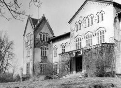 Bildsvit från Longs slotts historia tagen från förra sekelsk