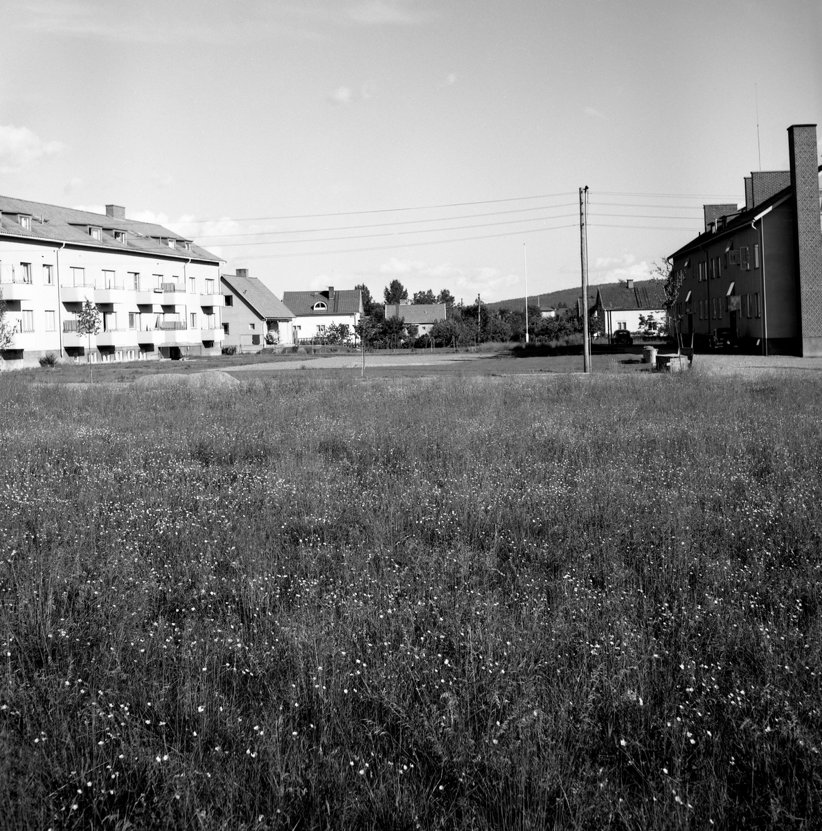 Någonstans i Värmland - från slutet av 1950-talet: Persberg. Lämna gärna en kommentar om du vet något om bilden.