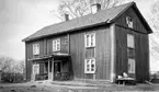 Mangårdsbyggnad på Hammarö, okänt var, på en bild tagen runt 1930.