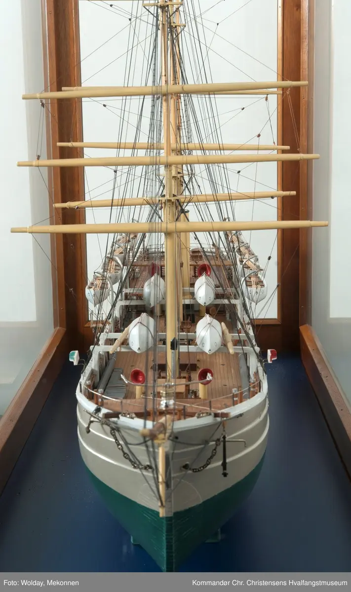 Modell av dampbarken JASON