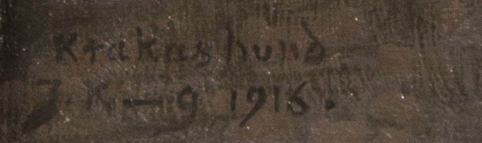 Porträtt av hund i helfigur, Krakas hund, sedd snett bakifrån med öppen mun. Till höger en fot och del av en klänning.