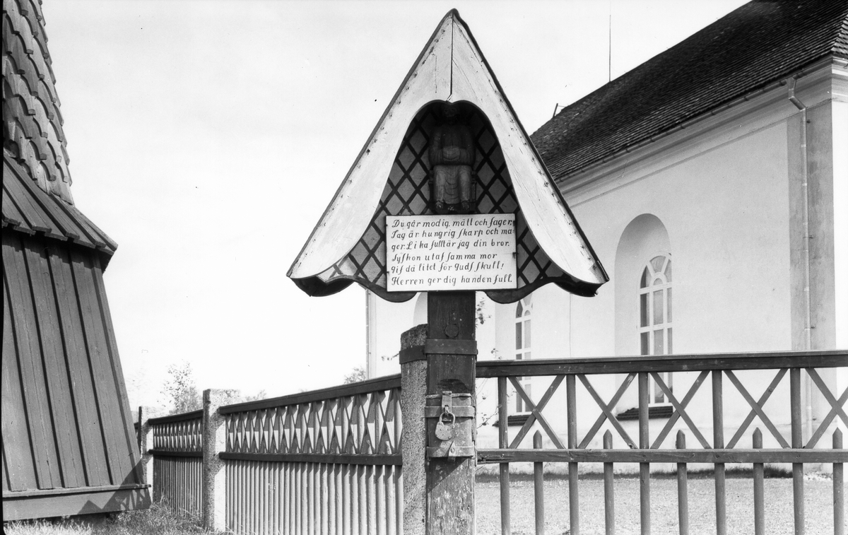 Fattigbössan vid Undersviks kyrka.
