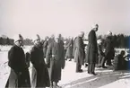Militärövning i Kalmar 1941. Skjutning med kulsprutepistol.