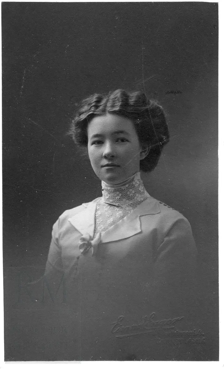 Portrett av Aslaug Jacobsen