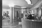 Grand Central Hotell, Gävle. Hotell-entrén. Den 29 juli 1947