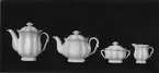 Kaffekanna, tekanna, sockerskål, gräddsnipa, modell AK, från Gefle Porslinsfabrik.