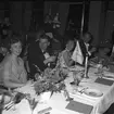 Ahlgrens Tekniska Fabrik AB, 70 årsjubileum.  Middag och medaljutdelning på Central Hotellet. 8 juni 1956.