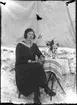 Ester Matilda Granat född 1905-02-14 i Ore socken, familjen flyttade till Annefors1908-05-11. Ester flyttade till Långbo, Skog socken 1926-12-13 för en tjänst som piga. Hon gifte sig 1927-03-07 med Erik Olof Manfred Röjd, Härnebo, Skog socken. De fick 4 barn.